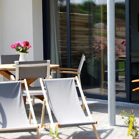 Gites & Tiny Houses Les Hauts De Toulvern Baden Room photo