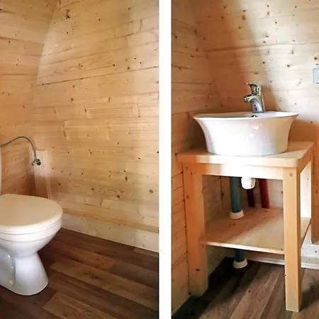 Gites & Tiny Houses Les Hauts De Toulvern Baden Room photo