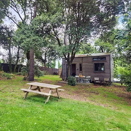 Gites & Tiny Houses Les Hauts De Toulvern Baden Room photo