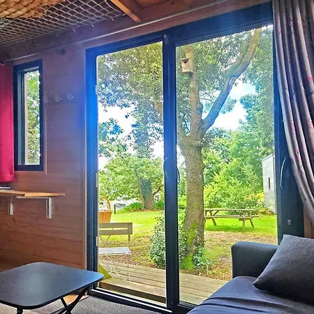 Gites & Tiny Houses Les Hauts De Toulvern Baden Room photo